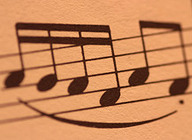 Partitura con notación musical