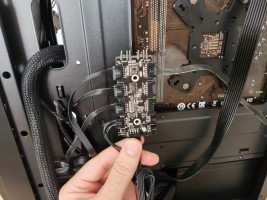 Ventiladores conectados a la placa controladora