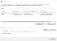 Muestra la herramienta Desfragmentar y optimizar unidades